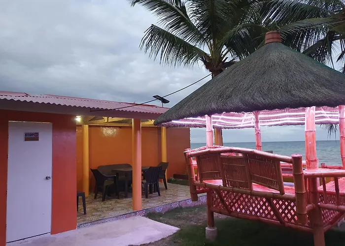 Apartment Simala House Beachfront 4br Retreat By The Sea