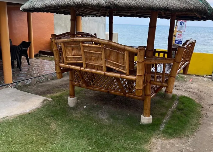 Simala House Beachfront 4br Retreat By The Sea *