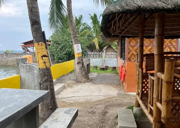 Simala House Beachfront 4br Retreat By The Sea * Sibonga
