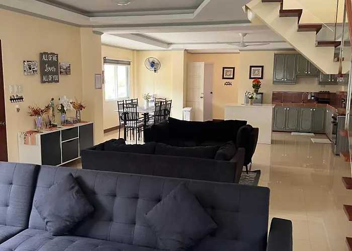 Apartment Simala House Beachfront 4br Retreat By The Sea